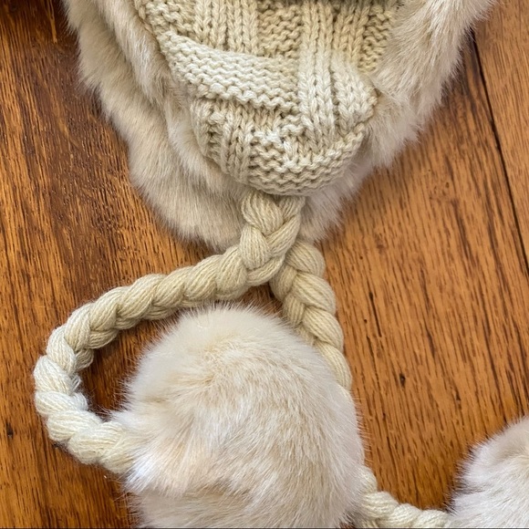 High Desert Gear Winter Cold Weather Knit Pom Pom Ear Flap Beanie Hat Cozy NEW - Picture 5 of 7